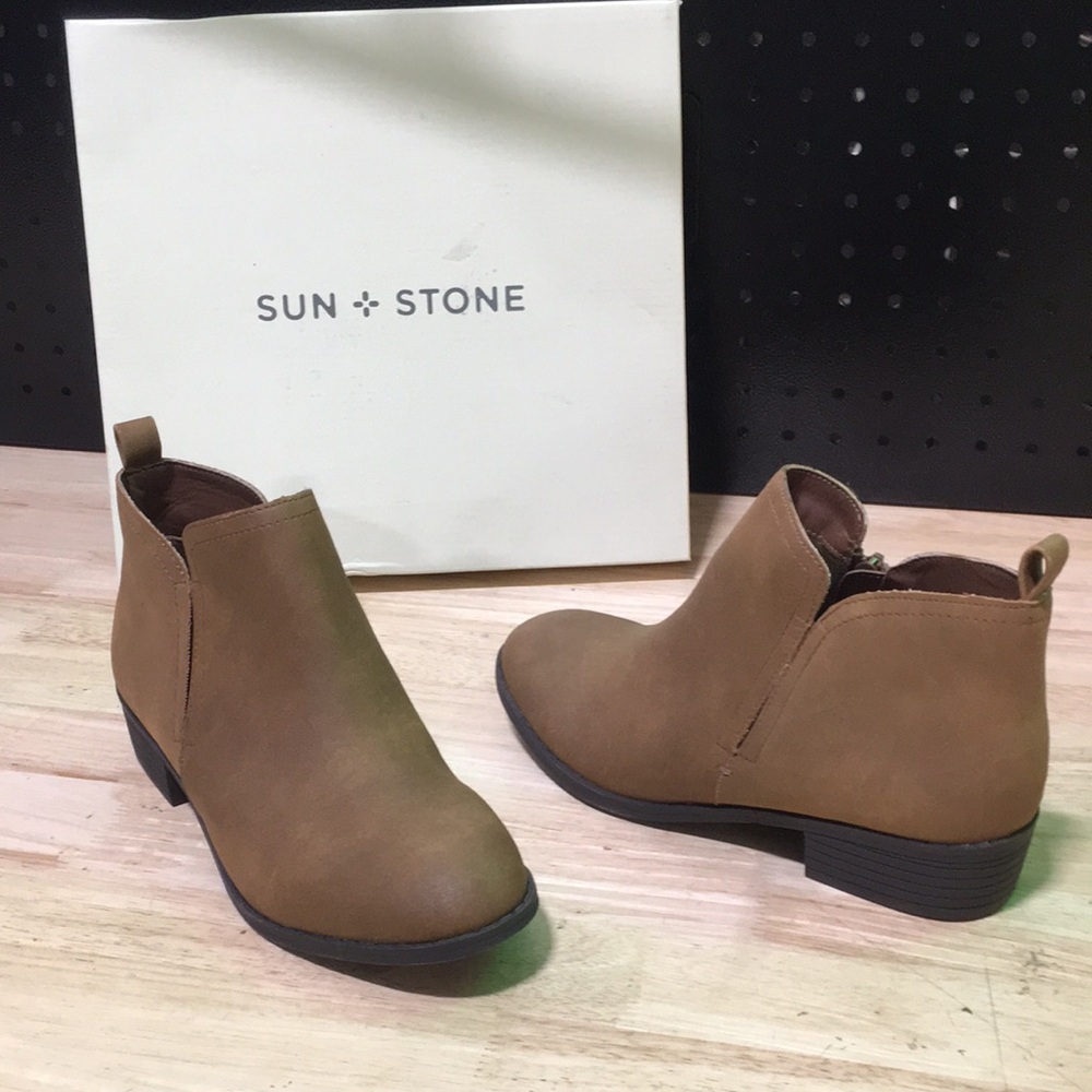 New WB Woman’s Sun + Stone Women’s Tan Ankle Booties